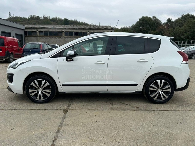 Peugeot 3008 2.0HDI HYBRID4 N O V