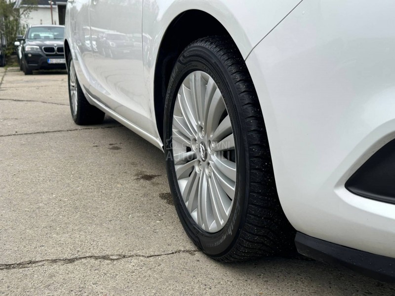 Opel Zafira 1.6CDTI COSMO N O V