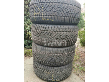 Goodyear 225/40 R18 Zimska