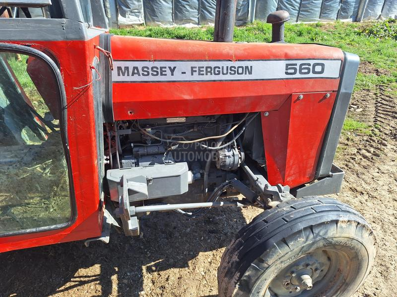 Massey Ferguson 560