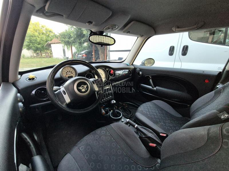 MINI Cooper 