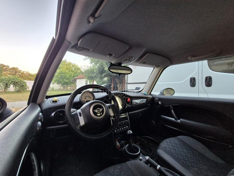 MINI Cooper 