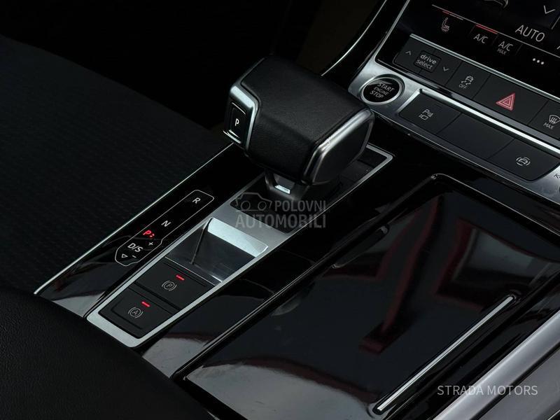 Audi Q8 3XSLINE BLACK EDT