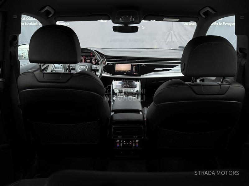 Audi Q8 3XSLINE BLACK EDT