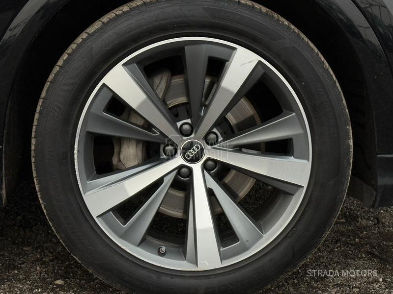 Audi Q8 3XSLINE BLACK EDT