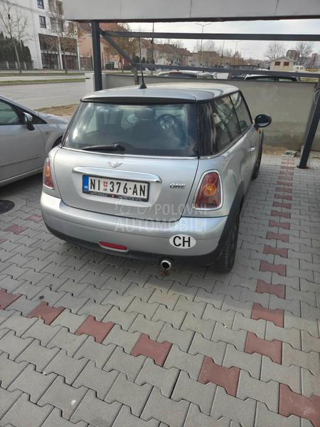 MINI One 