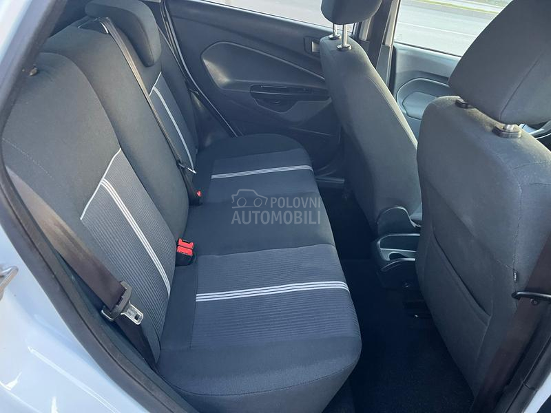 Ford Fiesta 1.4 /TITANIUM/ CH/