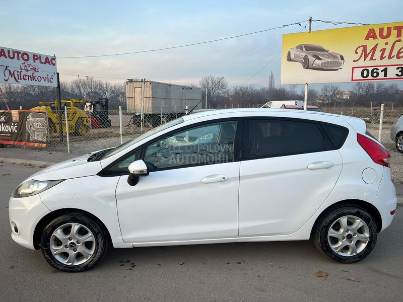Ford Fiesta 1.4 /TITANIUM/ CH/
