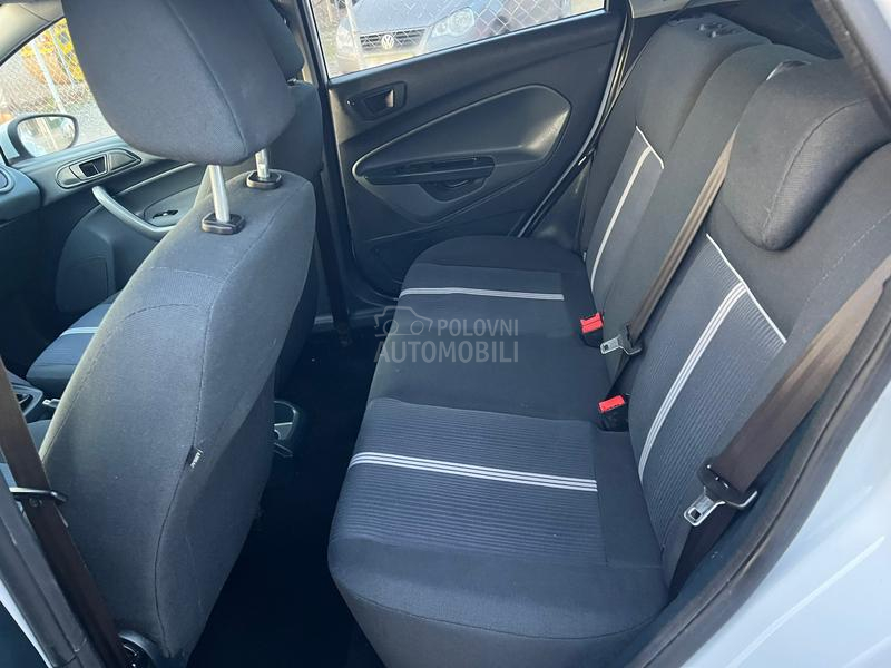 Ford Fiesta 1.4 /TITANIUM/ CH/