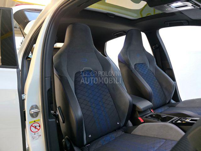 Volkswagen Golf 8 R 4Motion Pano HuD