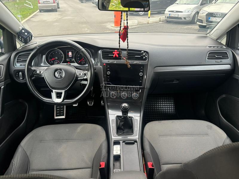 Volkswagen Golf 7 1.4 tgi
