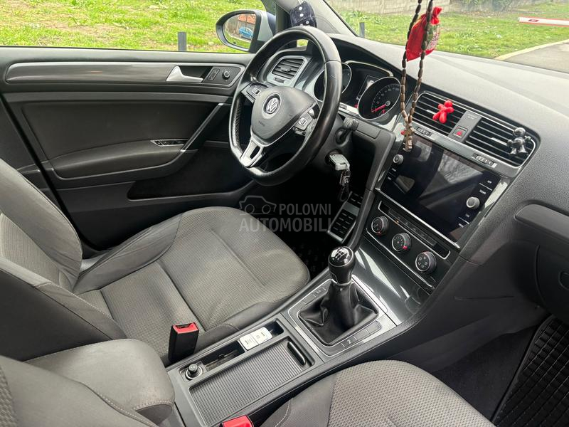 Volkswagen Golf 7 1.4 tgi