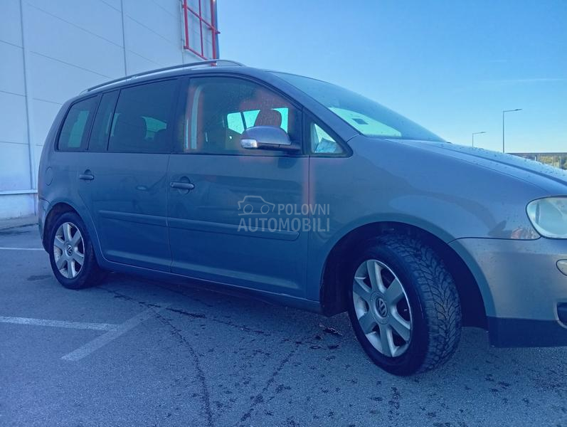Volkswagen Touran 