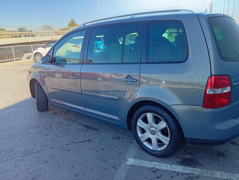 Volkswagen Touran 