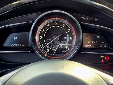 Mazda 3 G-120, BOSE, CH