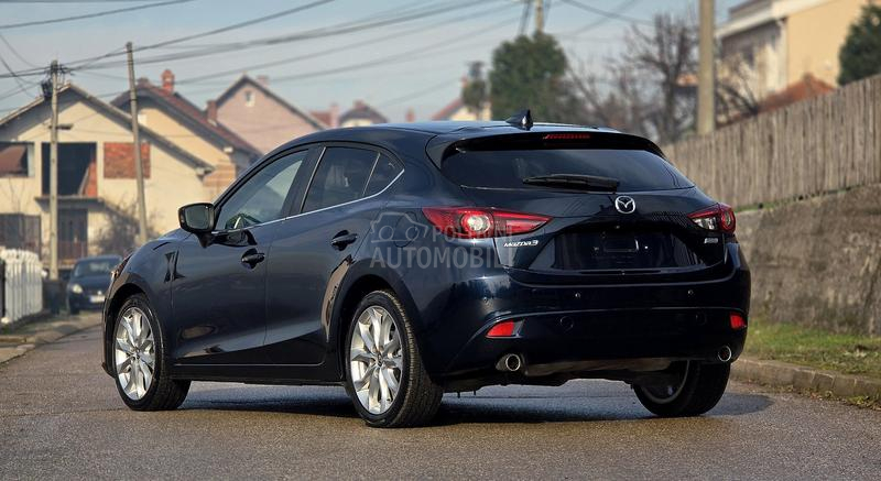 Mazda 3 G-120, BOSE, CH