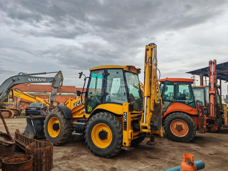 JCB 4CX