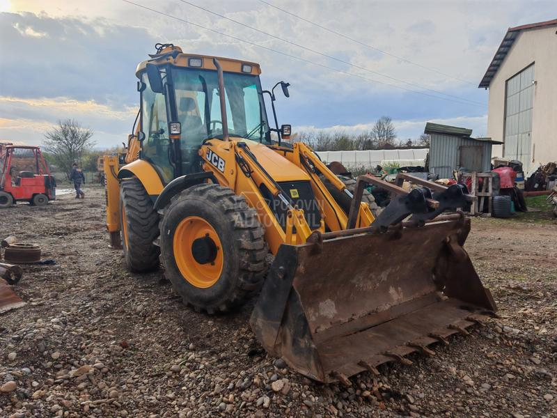 JCB 4CX