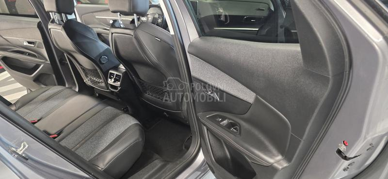 Peugeot 3008 1.6hdi allure T.O.P