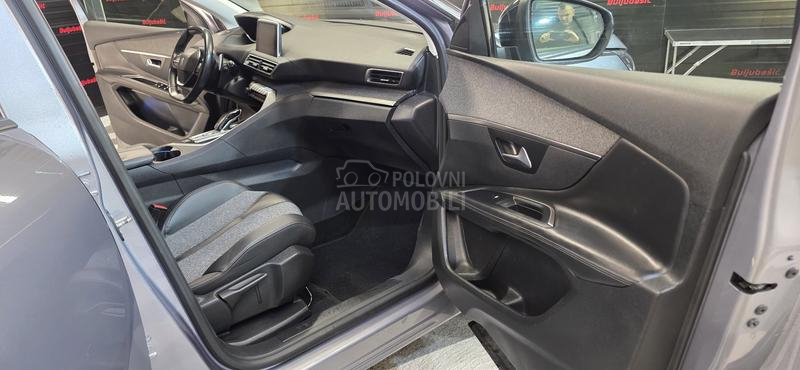 Peugeot 3008 1.6hdi allure T.O.P