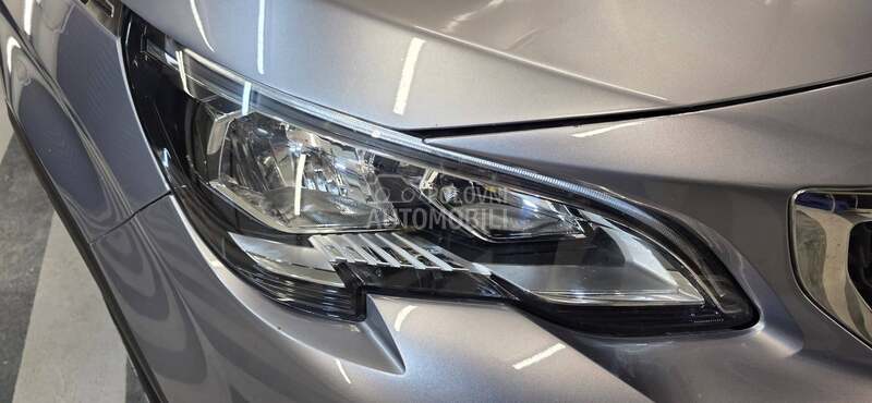 Peugeot 3008 1.6hdi allure T.O.P