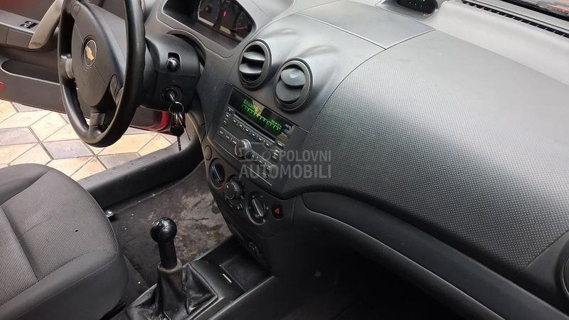 Chevrolet Aveo 12s