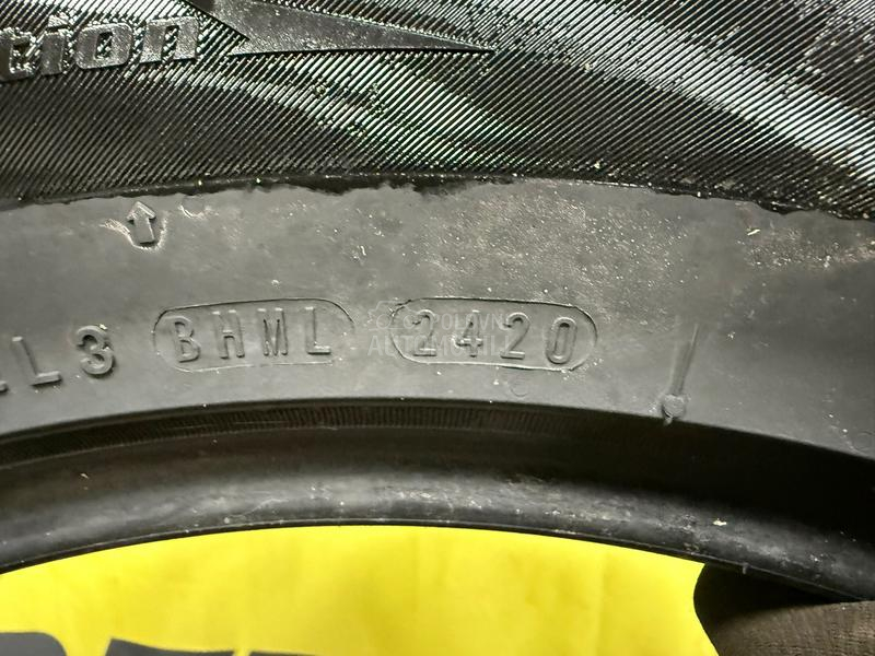 Nexen 235/55 R19 Zimska