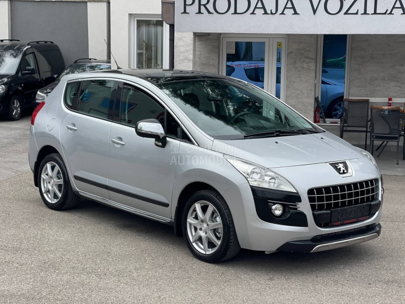 Peugeot 3008 P A N O. A U T