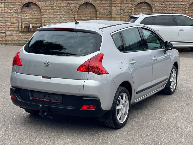 Peugeot 3008 P A N O. A U T