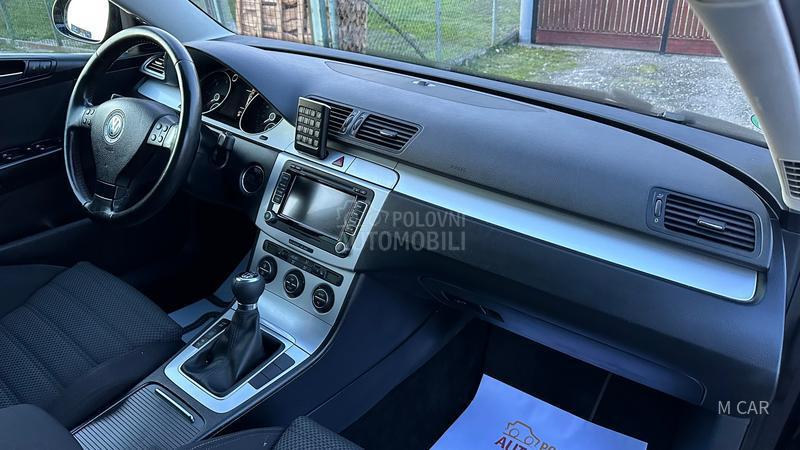 Volkswagen Passat B6 xenon/n a v i /siber