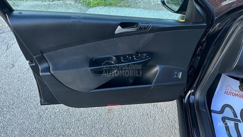 Volkswagen Passat B6 xenon/n a v i /siber