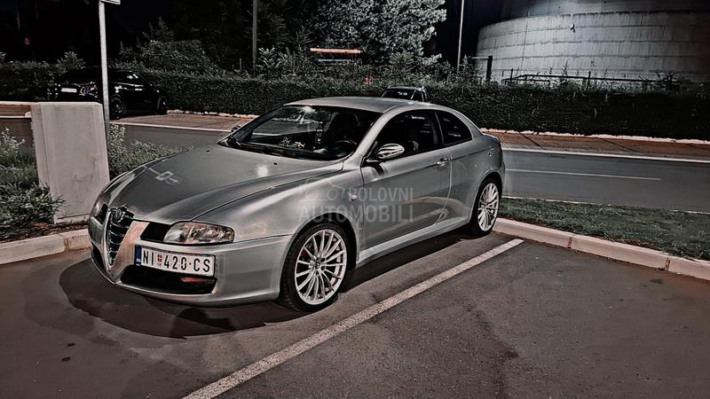Alfa Romeo GT 
