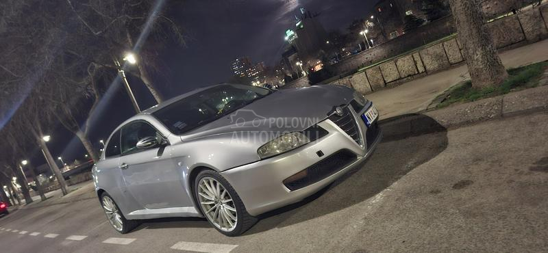 Alfa Romeo GT 