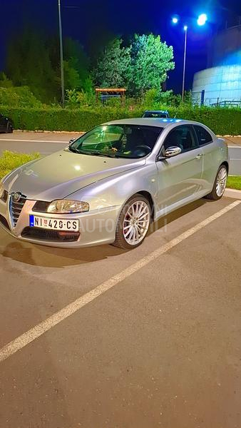 Alfa Romeo GT 