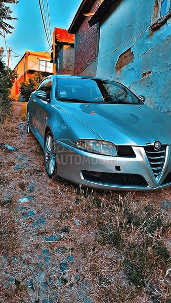 Alfa Romeo GT 