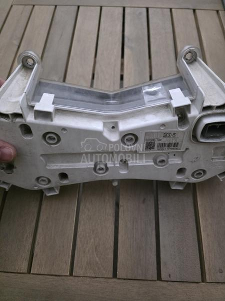 Kilometar sat za T max 530