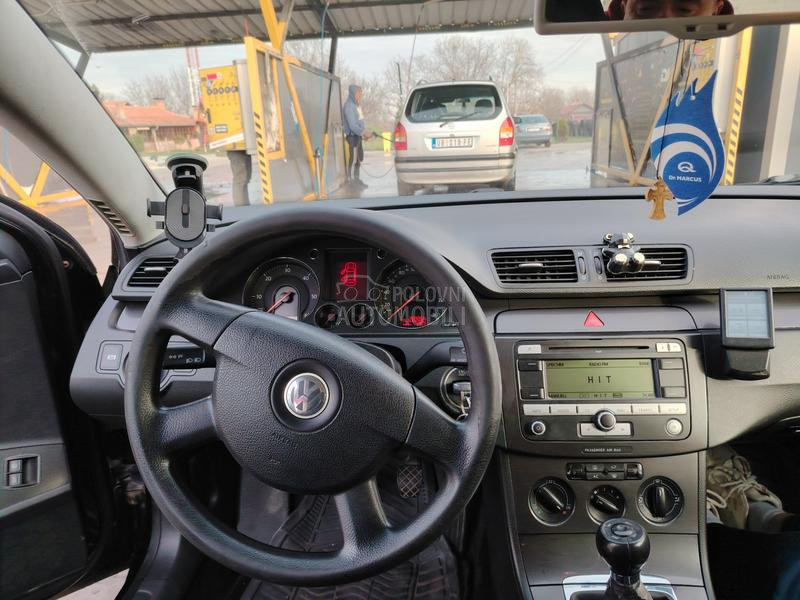 Volkswagen Passat B6 2.0