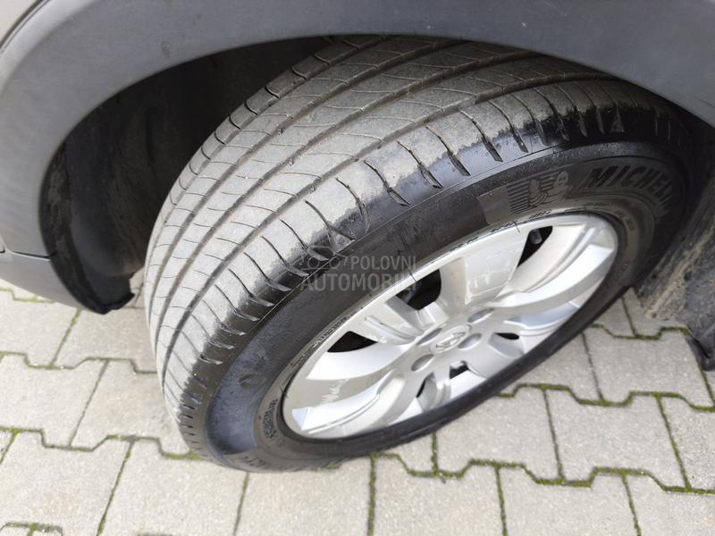 Renault Captur 0.9 Tce Premium