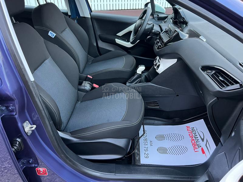 Peugeot 208 122.000 K.M