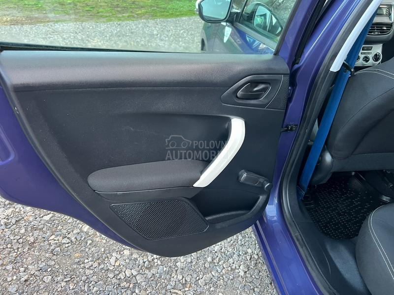 Peugeot 208 122.000 K.M