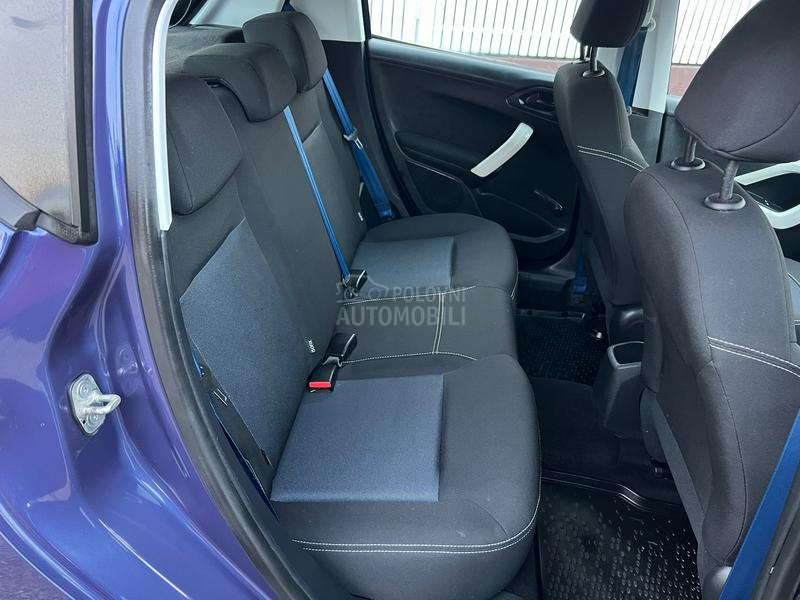 Peugeot 208 122.000 K.M