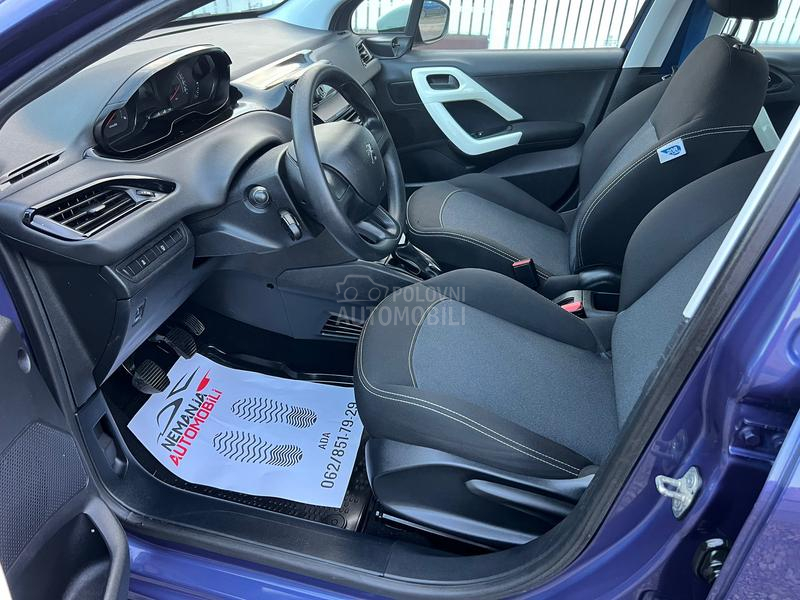 Peugeot 208 122.000 K.M