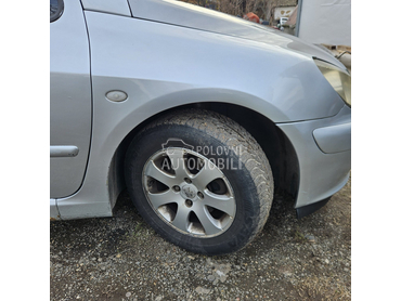 Desno krilo EZRC za Peugeot 307