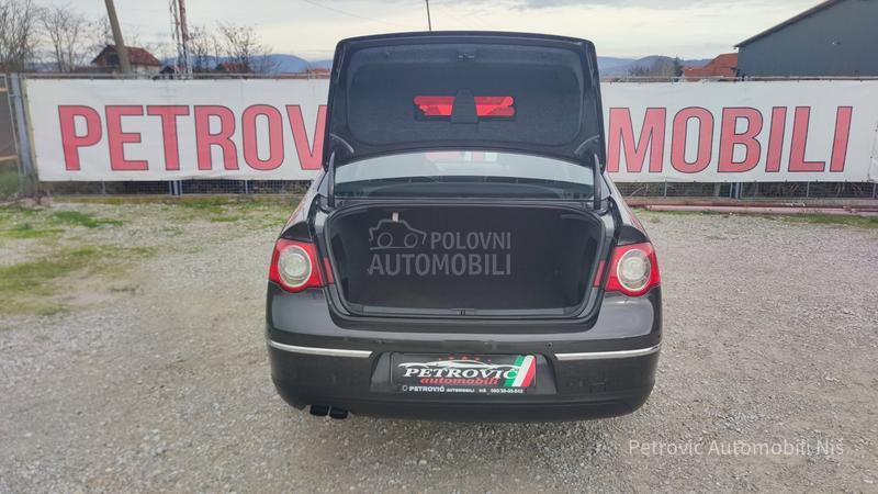 Volkswagen Passat B6 2.0 TDi/HIGHLINE/BJP