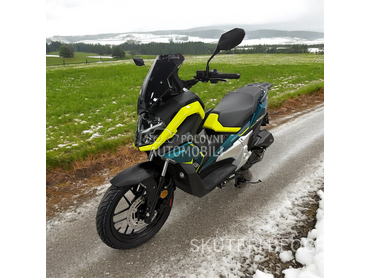 K-MOTO ADV 125
