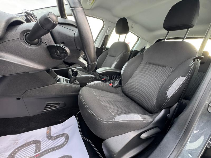 Peugeot 208 LED