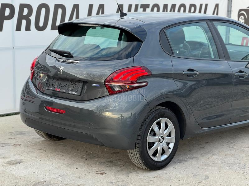 Peugeot 208 LED