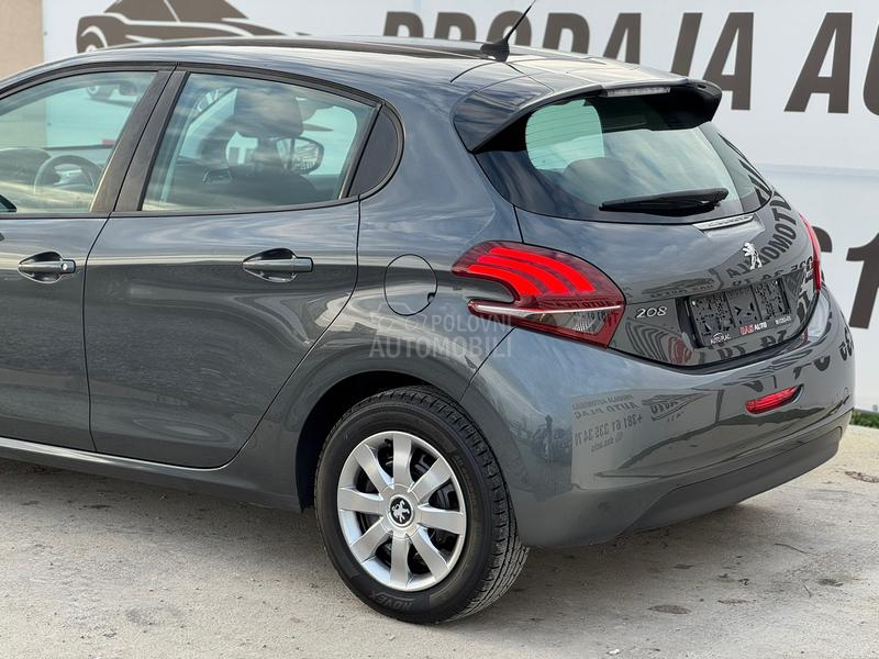 Peugeot 208 LED