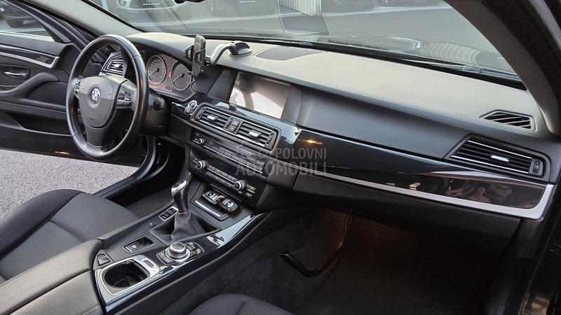 BMW 520 2.0 D  N A V I G