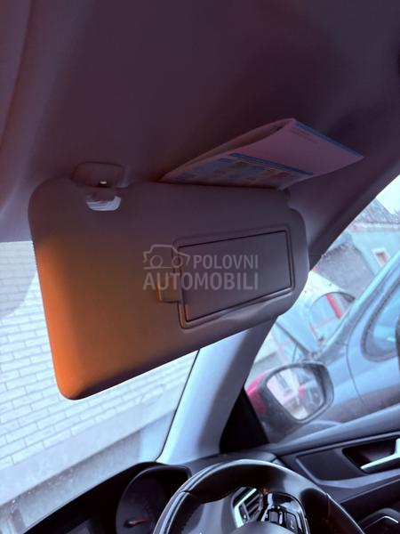 suncobrani nebo sofersajbna